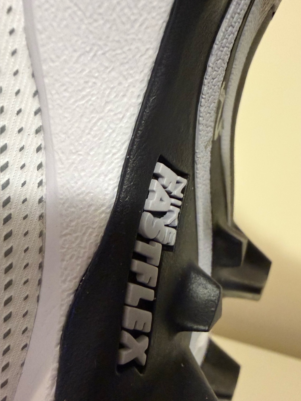 Nike Vapor Edge Fastflex Cleats White/Black – New with Tags - Picture 5 of 7